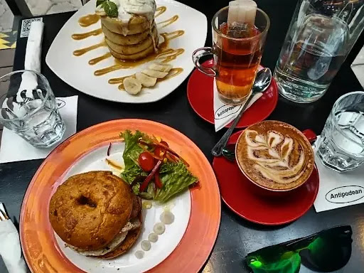 Antipodean @ Midvalley