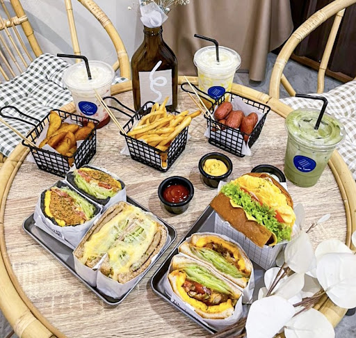 Tik Toast Cafe