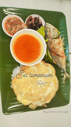 KAMPUNG WARNA WARNI CAFE
