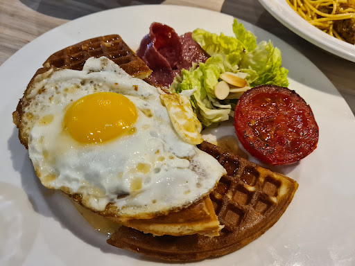 Good Friends Restaurant & Cafe