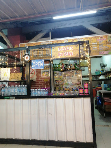 CINONIE CORNER