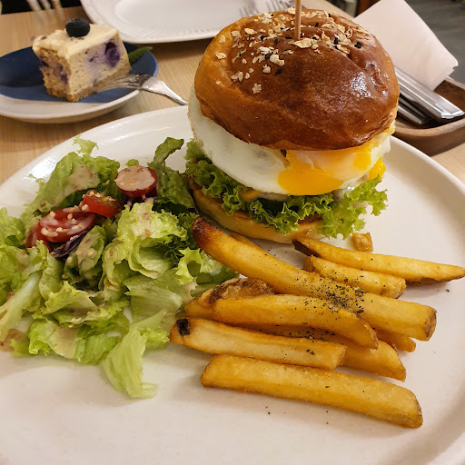 Kafuka Cafe & Music Studio