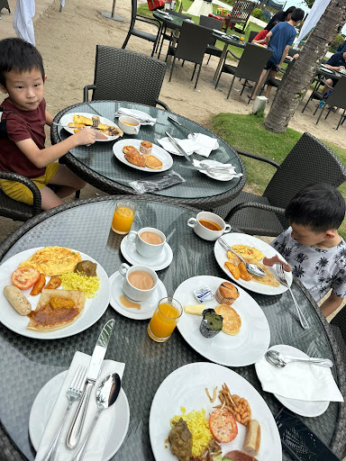 Garden Cafe • Golden Sands Resort • Penang