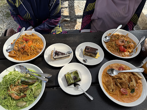 Yan Beach Cafe