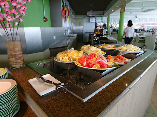 Garden Cafe • Golden Sands Resort • Penang