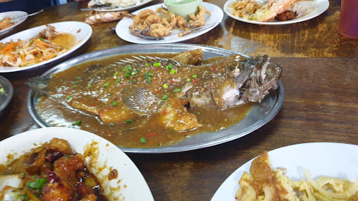 88 Lucky Seafood Restaurant