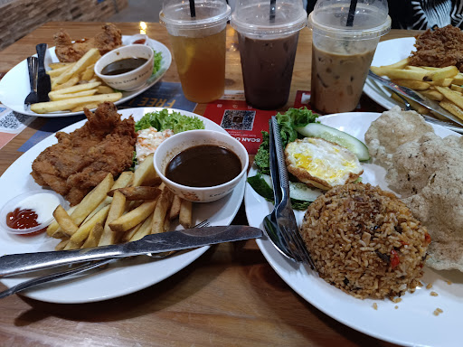 Kupi Uncle Cafe