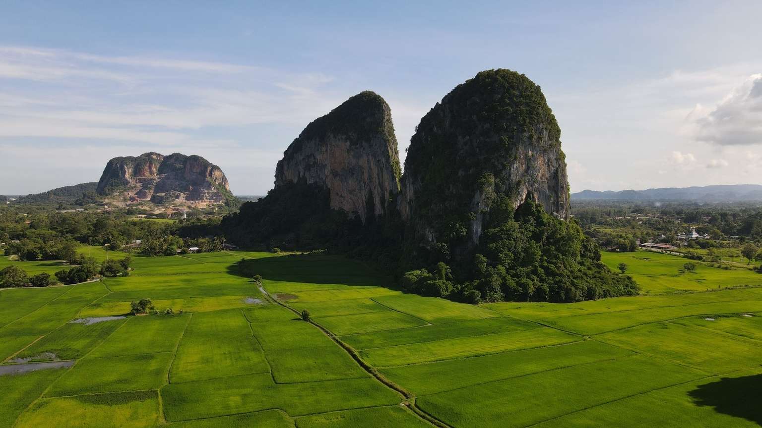 Pemandangan Indah Perlis: Negeri Perlis Indera Kayangan Malaysia